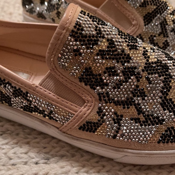 Sparkly Cheatah Print Loafers by INC
Size 8M - Picture 2 of 10